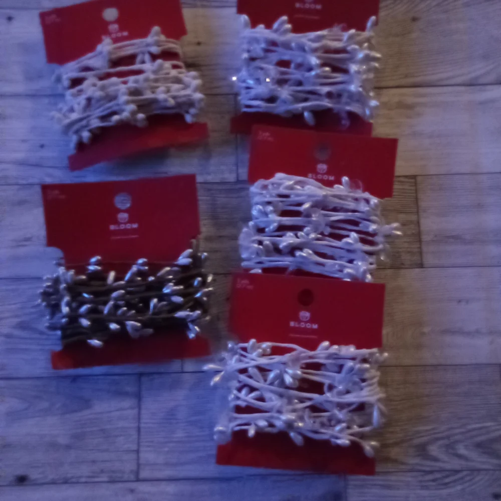 Bloom Decorative Garland Set